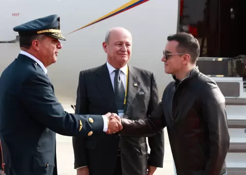 Noboa llega a Lima para asistir a la posesi�n de Keiko Fujimori