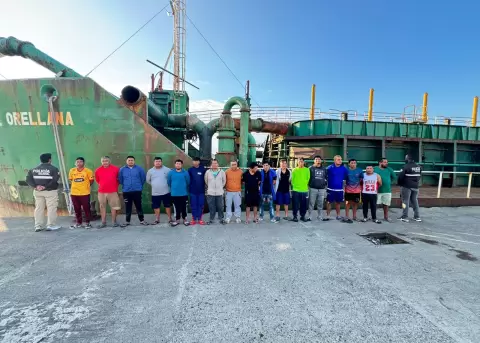 17 detenidos en Esmeraldas por transporte ilegal de combustibles.