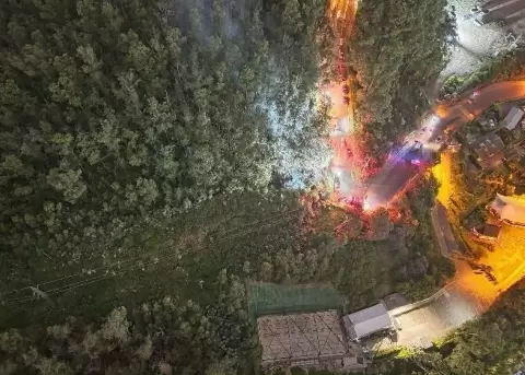 Bomberos controlan incendio registrado en el sector del Telef�rico