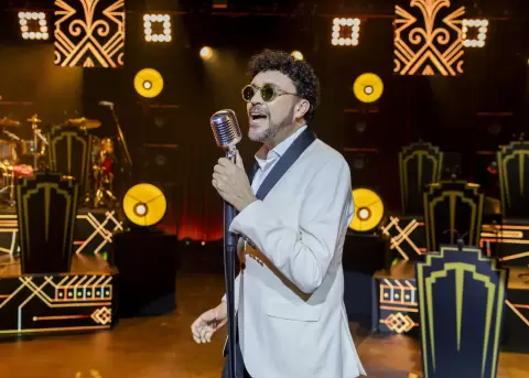 Andr�s Cepeda revive sonidos latinos con una majestuosa Big Band.