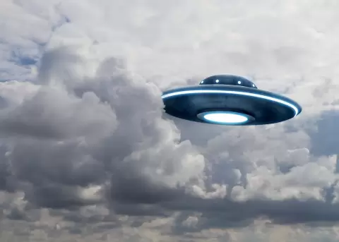 Ovnis, extraterrestres y vida paranormal.
