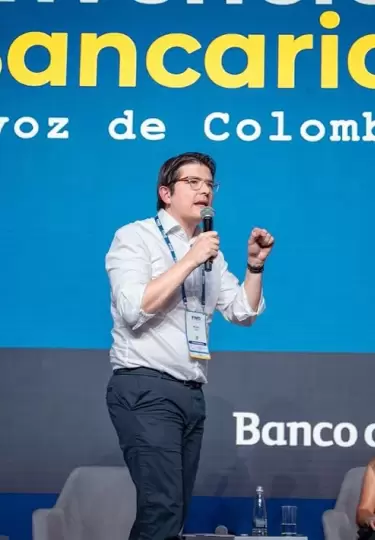 Miguel Uribe Turbay, precandidato presidencial colombiano v�ctima de un atentado criminal.