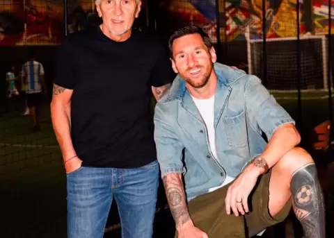 Leo Messi junto a su padre Jorge.
