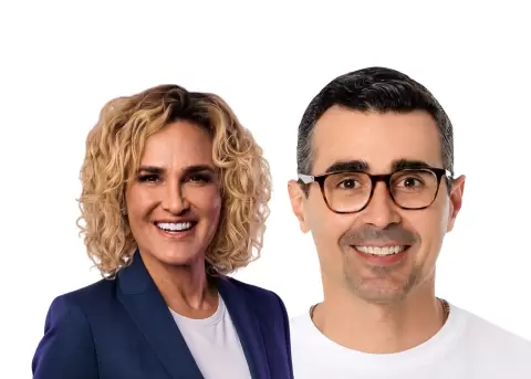 Cynthia Viteri y Andr�s Guschmer inscribieron sus candidaturas con ADN