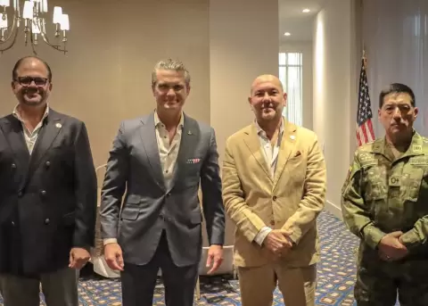 Bloque de Seguridad de Ecuador se reuni� con Pete Hegseth en Panam�