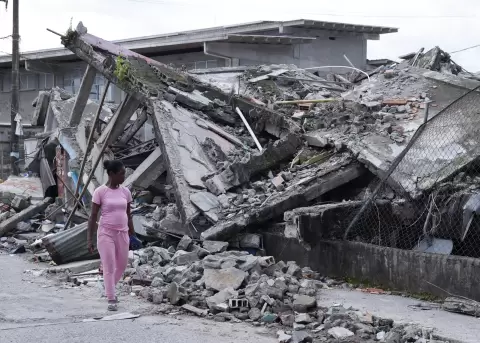 Un edificio destruido en Quibd�, en el departamento del Choc�, tras el terremoto del 10 de agosto de 2026,