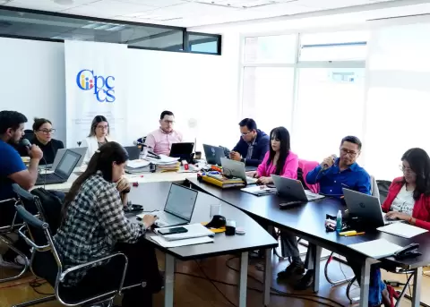 Diez personas integran la comisi�n ciudadana de selecci�n del fiscal general.