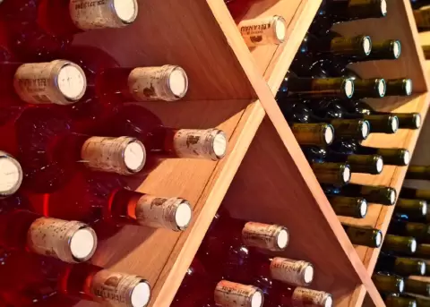 La Gran Cava Supermaxi combina vinos, gastronom�a, aprendizaje, m�sica y experiencias.