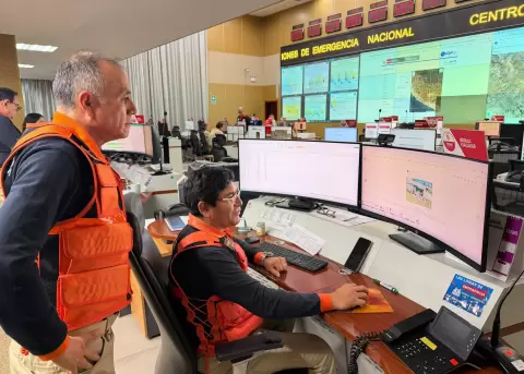Monitoreo de las afectaciones tras el sismo de magnitud 7.2 que sacudi� Per�.