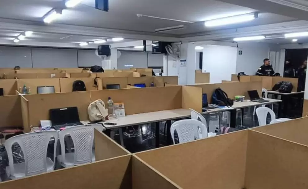 Prisi�n preventiva para 10 investigados por presunta red de extorsi�n en Quito