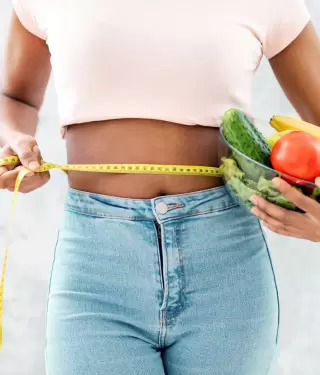 Las vacaciones, el exceso de az�car o carbohidratos pueden contribuir a esos kilos dem�s.