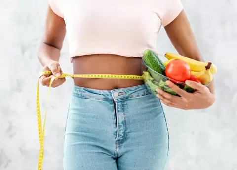 Las vacaciones, el exceso de az�car o carbohidratos pueden contribuir a esos kilos dem�s.