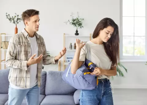 Consejos familiares, rutina, miedo a estar solos, baja autoestima, pueden ser algunos motivos para quedarse en una relaci�n que ya no da para m�s.