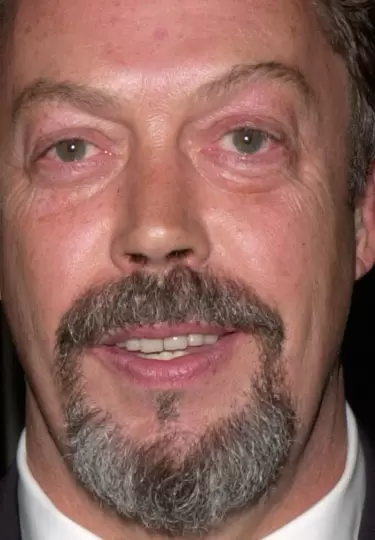 Tim Curry dej� personajes inolvidables que marcaron generaciones dentro del cine.