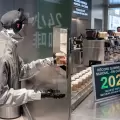 Un robot barista rompe récord Guinness al servir 202 tazas de café en una hora