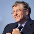 Bill Gates propone proteger empleos humanos frente a la inteligencia artificial