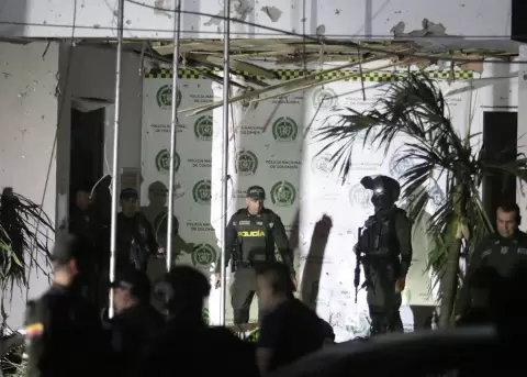Un coche bomba fuera detonado la noche del 31 de agosto de 2026 en Los Patios (Colombia).