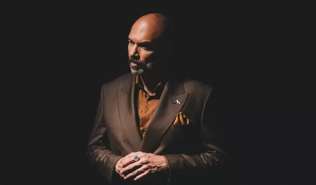Santiago Cruz convierte la resiliencia en m�sica, solidaridad y esperanza colectiva.