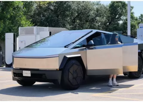 Tesla acelera sus planes de conducci�n aut�noma con el esperado Cybercab.