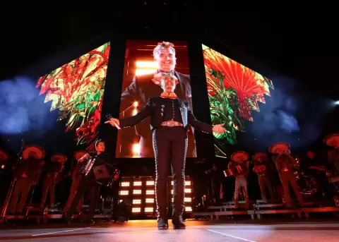 Artistas mexicanos anuncian presentaciones en Las Vegas para celebrar a M�xico.