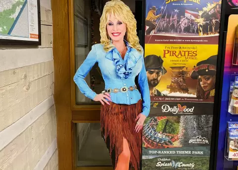 Dolly Parton habr�a probado un tratamiento contra el c�ncer.