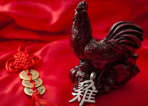 Las energ�as del mes del gallo de fuego, nos invita a cuidar nuestras finanzas.