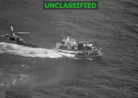 El Southcom intercept� una embarcaci�n presuntamente empleada como punto de abastecimiento de combustible por Los Choneros.