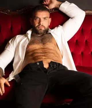 Un plomero encontr� en OnlyFans una nueva carrera y ahora ense�a a otros hombres c�mo crecer en la plataforma digital.