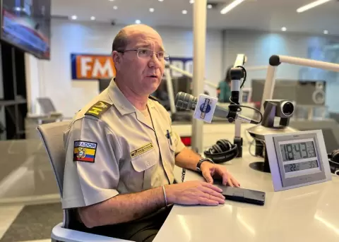 Renato Gonz�lez, comandante de Polic�a de la Zona 7.