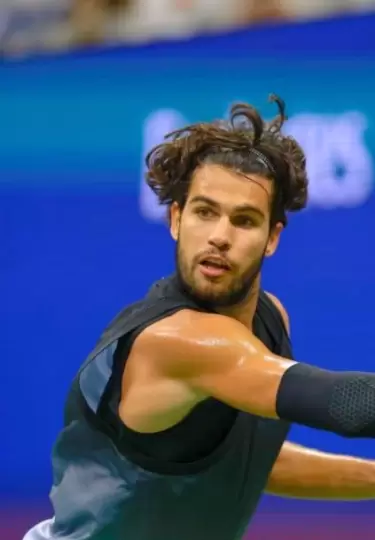 Carlos Alcaraz qued� fuera del US Open en cuartos de final.