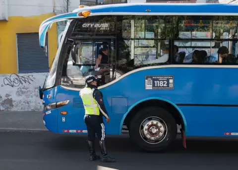 Operativo de control al transporte p�blico en Quito.
