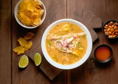 El encebollado ecuatoriano busca llegar a la final.