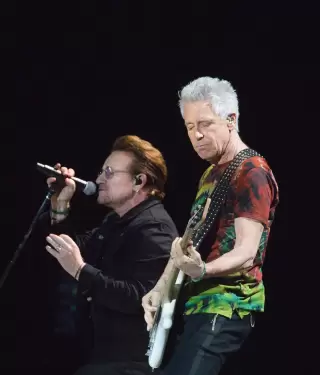 U2 regresa con nueva m�sica, colaboraciones y un t�tulo en espa�ol.