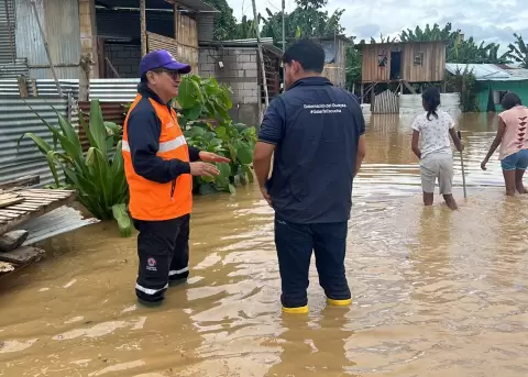 M�s de 100 familias resultaron afectadas por las inundaciones en Balao, en Guayas.
