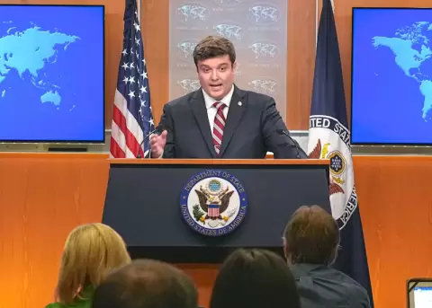 Tommy Pigott, vocero del Departamento de Estado de los Estados Unidos.