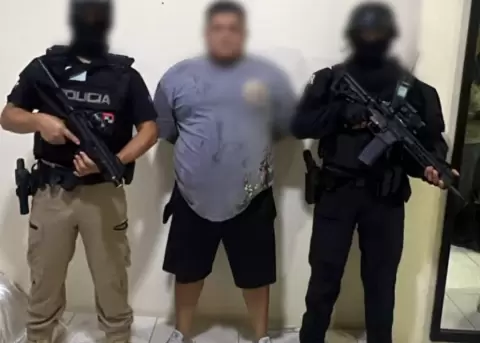 13 vinculados a Los Lobos fueron detenidos en Manab�.