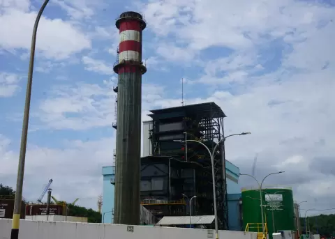Central termoel�ctrica Trinitaria, en Guayaquil.
