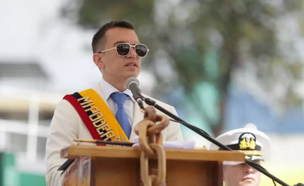 Daniel Noboa anuncia que se adelantar� el pago del d�cimo tercer sueldo en el sector p�blico