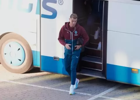 Cristiano Ronaldo abandon� la concentraci�n de Portugal.