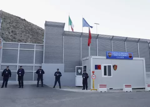 El centro de detenci�n de migrantes gestionado por Italia en Albania, el 1 de noviembre de 2025.