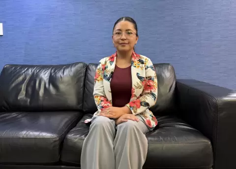 Gabriela �lvaro explica la situaci�n de los pacientes renales en Ecuador.