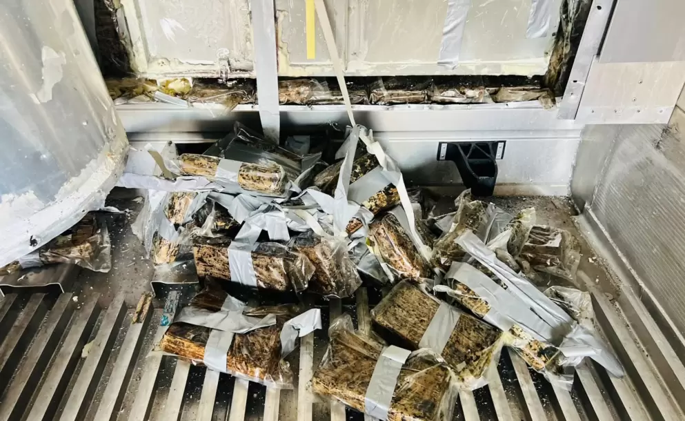 Incautan cargamento de droga valorado en $ 1,67 millones oculto en contenedor con destino a Alemania