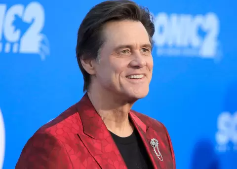 Jim Carrey contrajo matrimonio con Min Ah en una ceremonia privada.