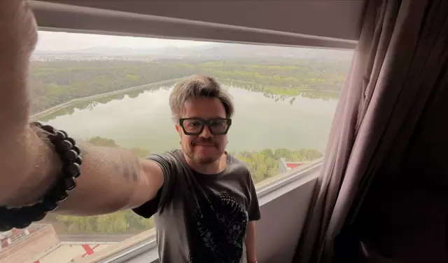 Aleks Syntek pospone su gira por un trastorno psic�tico.
