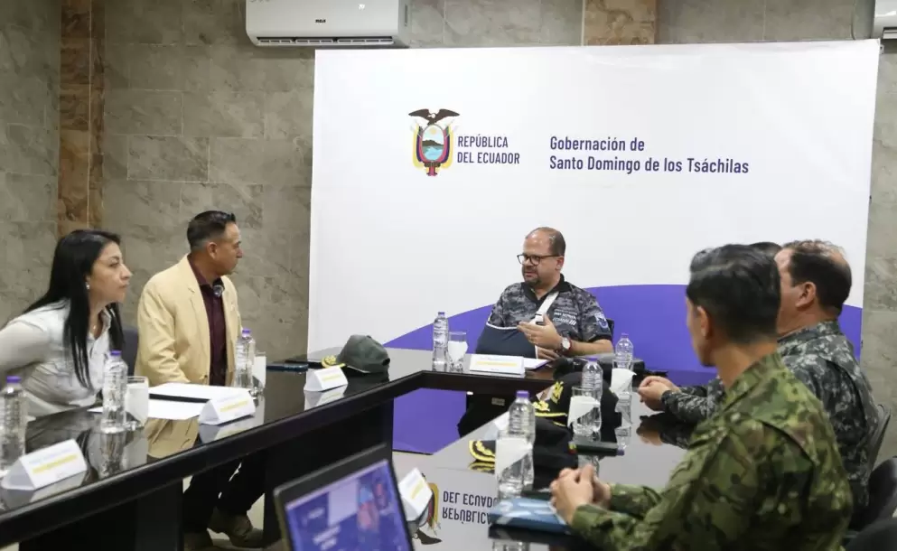 Gobierno anuncia toque de queda en Guayas, Manab�, Los R�os, El Oro y Esmeraldas