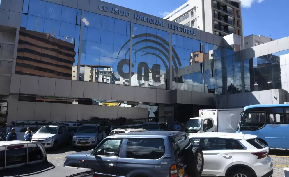 CNE define 2.500 recintos electorales alternos ante posibles afectaciones por el fen�meno de El Ni�o; el 99% de las candidaturas para las seccionales