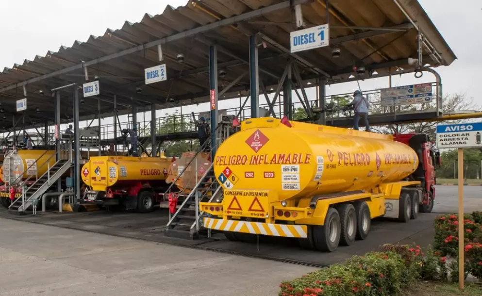Sector empresarial reporta inversiones de USD 1.000 millones en autogeneraci�n el�ctrica ante los cortes de luz