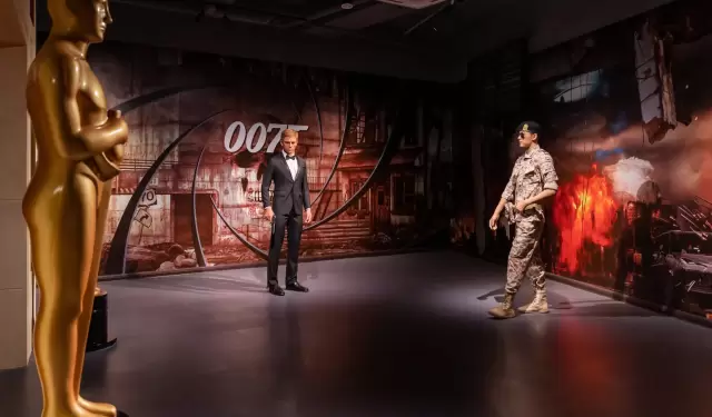 A�n no se conoce qui�n llevar� el ic�nico traje negro.