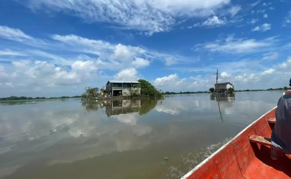 SNGR reporta 12 r�os y canales desbordados en Ecuador