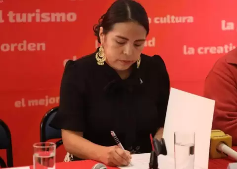 Imagen referencial de la alcaldesa subrogante de Cuenca, Marisol Pe�aloza